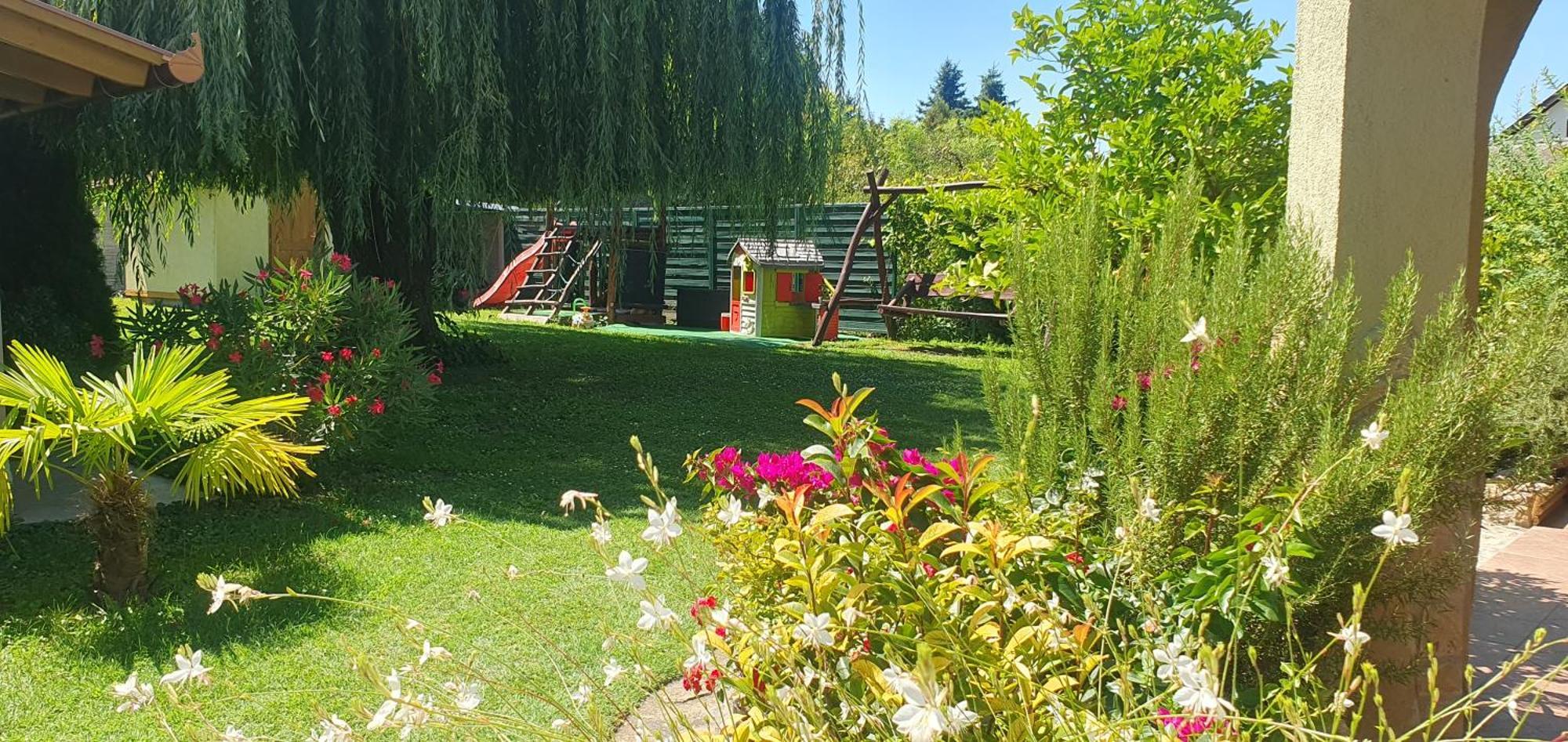 Tamasi Villa- Nyaralohaz Balatonkeresztúr Екстериор снимка